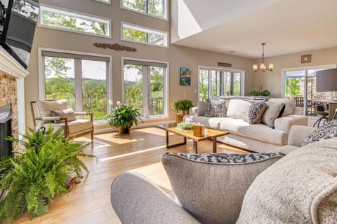 Anglers Retreat on the White River Pets Welcome! House in Cotter