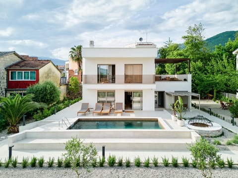 Villa A Cappella Villa in Kotor Municipality