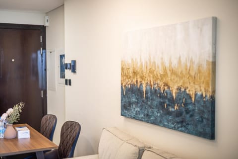 Canal View 1Bd Al Maryah Island Apartment in Abu Dhabi