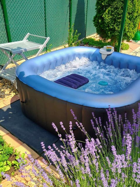 Svetionik Garden House in Novi Sad