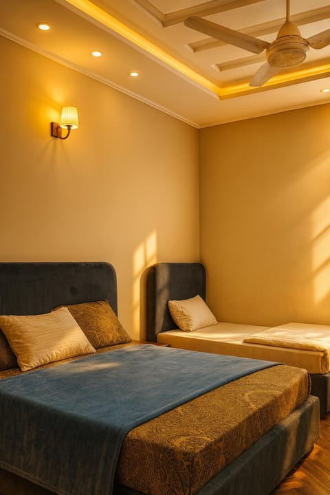 Bed, Photo of the whole room, Bedroom, fireplace
