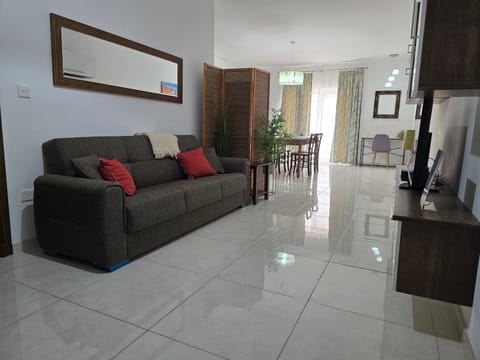 TV and multimedia, Living room, air conditioner