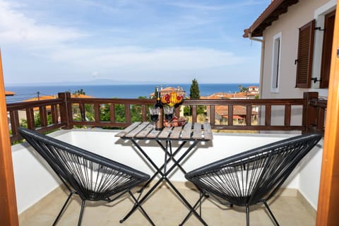 Patio, Day, Natural landscape, View (from property/room), Balcony/Terrace, Living room, Seating area, Dining area, Sea view