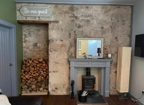 Kames Bay Couples Retreat House in England