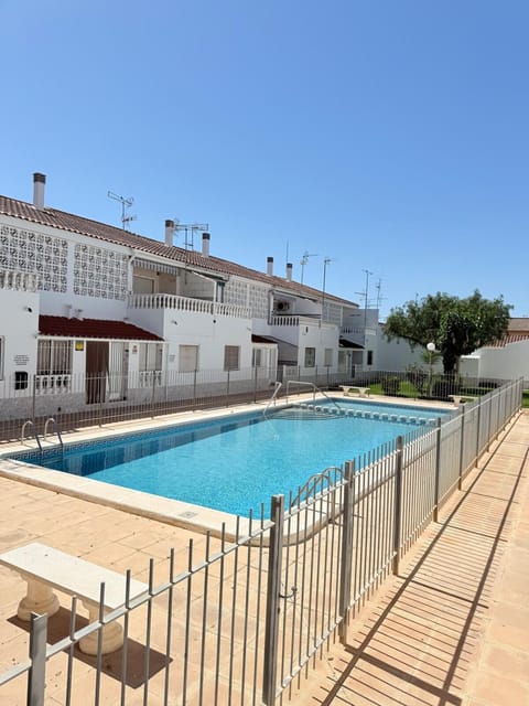 Day, Pool view, Swimming pool, Swimming pool, sunbed