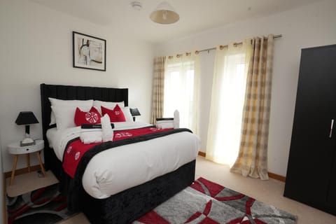 Bed, Photo of the whole room, Bedroom, wardrobe