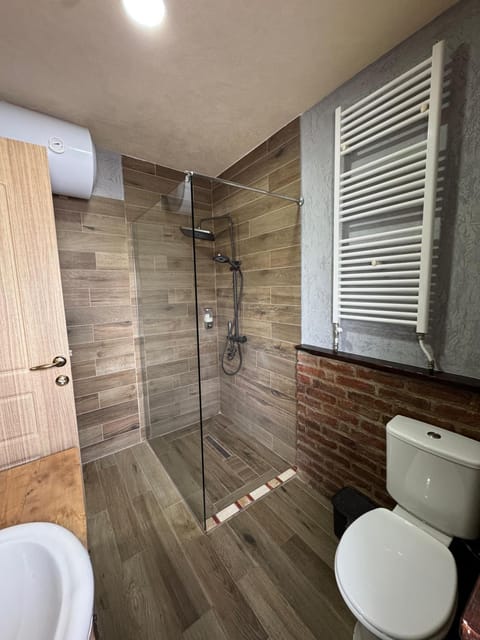 Shower, Toilet, Bathroom