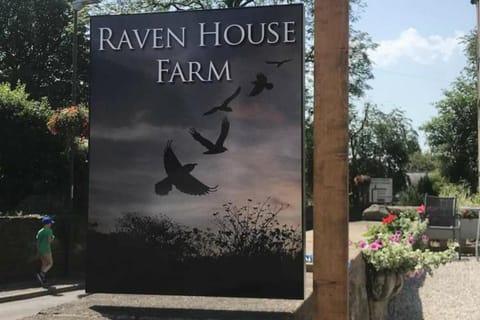 Raven House Farm House in North East Derbyshire District