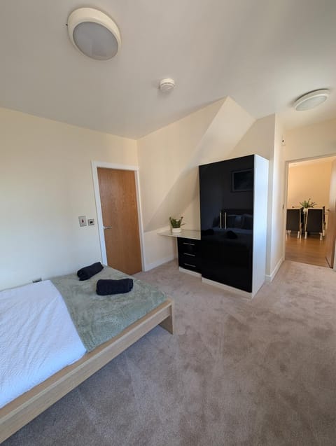 Bed, Bedroom, wardrobe