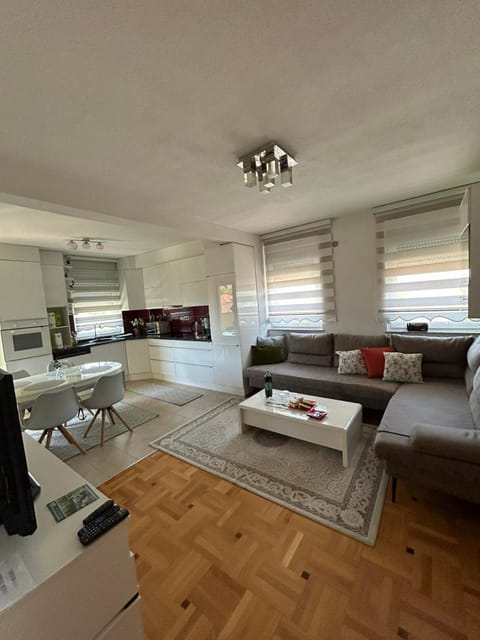 Kitchen or kitchenette, Living room, Seating area