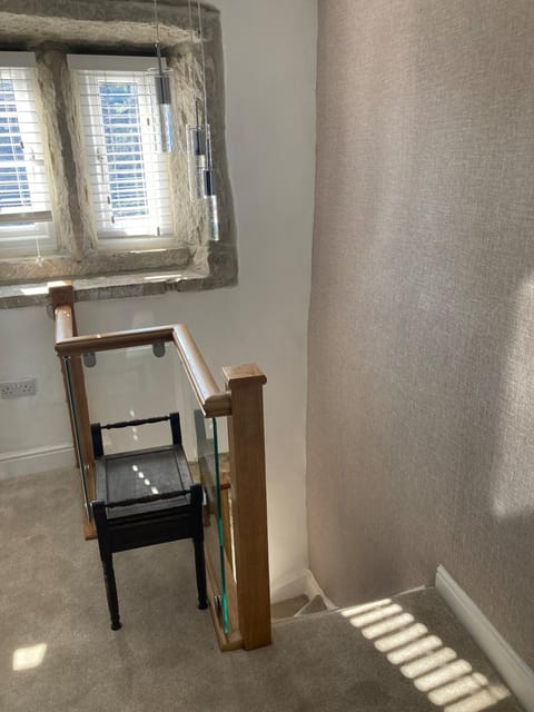 Hebden Bridge Riverside Cottage House in Hebden Bridge