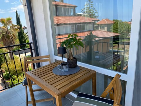 Patio, Day, View (from property/room), Balcony/Terrace