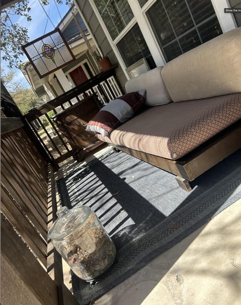 Patio, Balcony/Terrace, Seating area