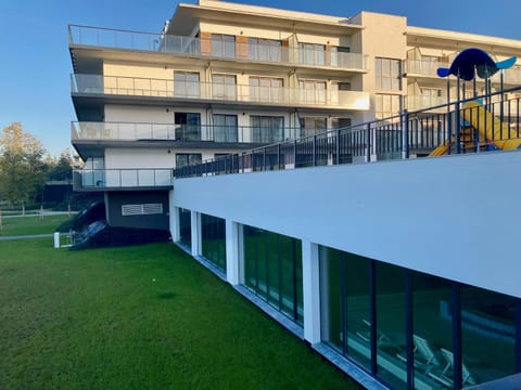 Property building, Spa and wellness centre/facilities