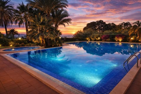 Natural landscape, Pool view, Swimming pool, Sunrise, Sunset, sunbed