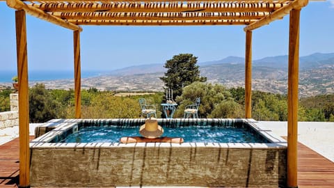 Natural landscape, Hot Tub, Mountain view, Sea view, Swimming pool
