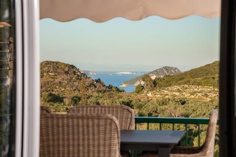 Balcony/Terrace, Mountain view, Sea view