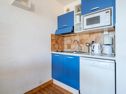 Appartement pour 8, spacieux séjour, vue mer, Wi-Fi inclus - FR-1-827-20 Apartment in Roquebrune-Cap-Martin