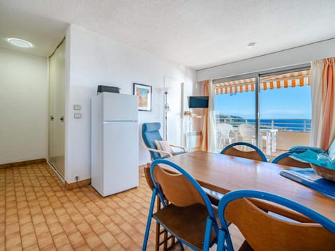 Appartement 8 personnes avec Wi-Fi, vue mer - FR-1-827-16 Apartment in Roquebrune-Cap-Martin