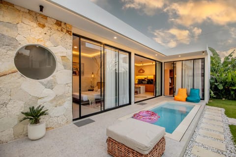 Seating area, Pool view, Swimming pool, sunbed