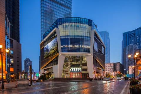 Property building, Night, Location