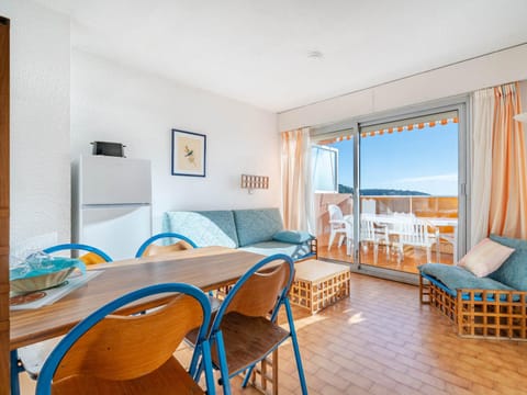 Appartement pour 8 personnes avec Wi-Fi, vue mer - FR-1-827-57 Apartment in Roquebrune-Cap-Martin