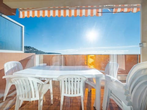 Appartement pour 8 personnes avec Wi-Fi, vue mer - FR-1-827-57 Apartment in Roquebrune-Cap-Martin