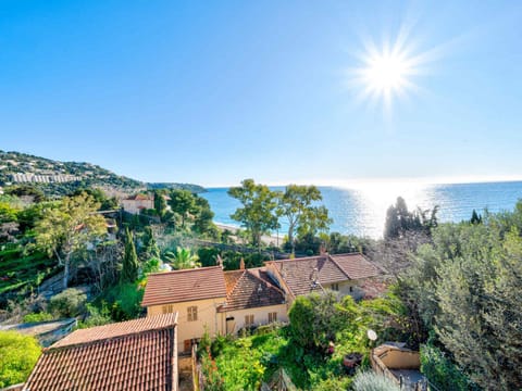 Studio 4 pers. avec Wifi et vue mer, Roquebrune-Cap-Martin - FR-1-827-66 Apartment in Roquebrune-Cap-Martin