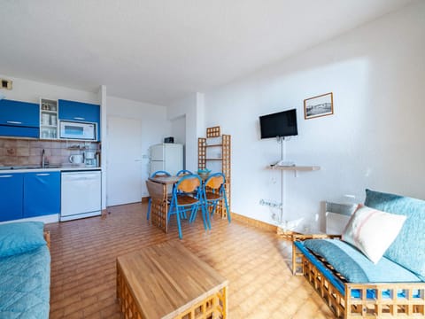 Studio avec Wi-Fi, 4 pers, vue mer depuis terrasse - FR-1-827-69 Apartment in Roquebrune-Cap-Martin