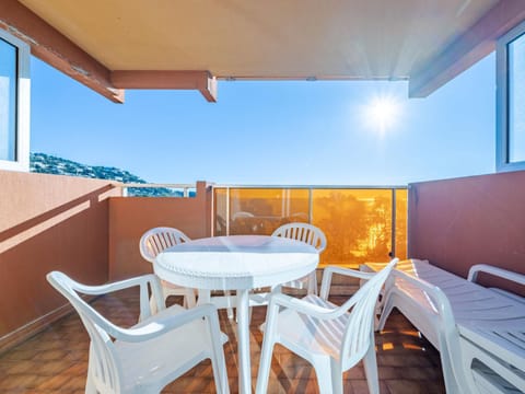 Studio 4 pers avec Wi-Fi, vue mer - FR-1-827-93 Apartment in Roquebrune-Cap-Martin