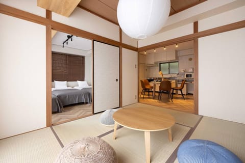 Bed, Kitchen or kitchenette, Living room, Dining area, Bedroom