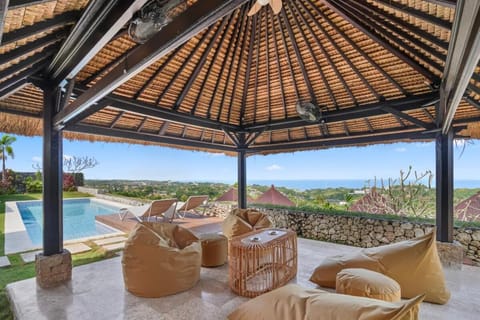 Patio, View (from property/room), Balcony/Terrace, Pool view, Sea view, Swimming pool, sunbed
