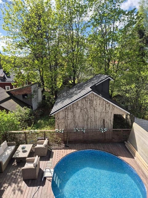 Balcony/Terrace, Swimming pool