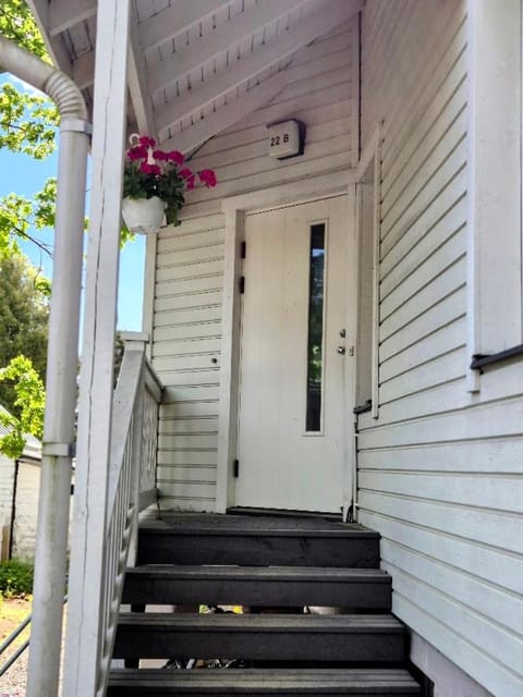 Villa Mosahiisi Charming Poolside Getaway Vacation rental in Helsinki