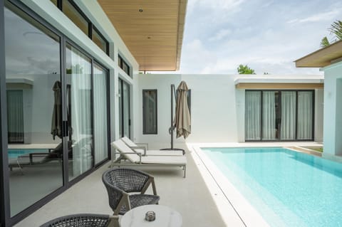 Pool view, Swimming pool, Swimming pool, sunbed