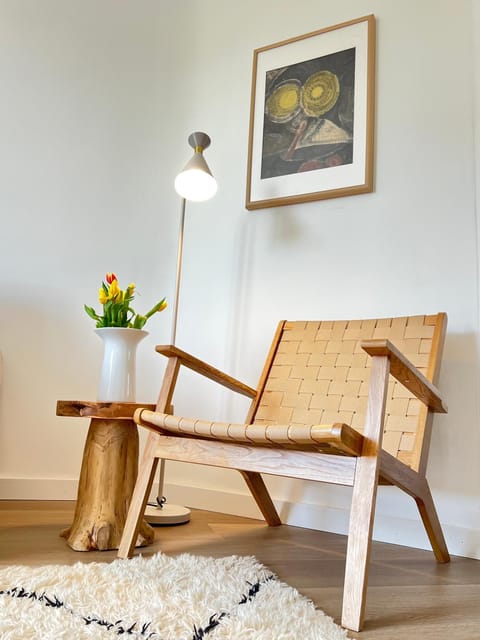 Decorative detail, Seating area