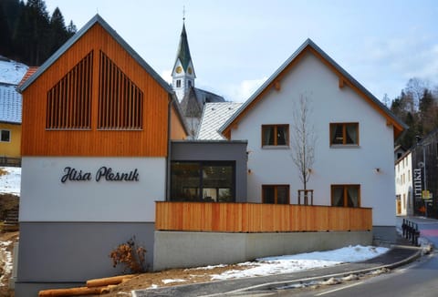 Property building, Day