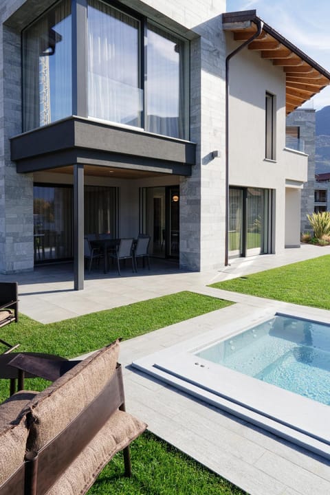 Patio, Garden, Hot Tub