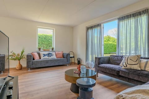 Hello Zeeland - Vakantiehuis Zwin 112 House in Zeeland, Netherlands