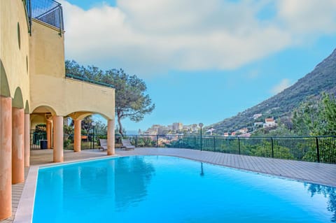 Property building, Day, Mountain view, Swimming pool