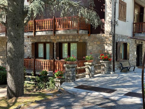 A-waay Il Roseto Apartment in Courmayeur