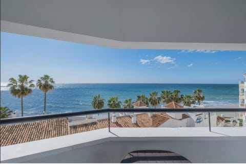 Natural landscape, View (from property/room), Balcony/Terrace, Beach, Sea view