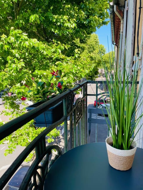 Balcony/Terrace, City view, City view