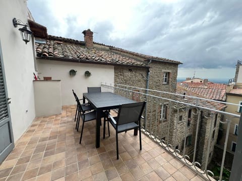 Balcony/Terrace, Balcony/Terrace