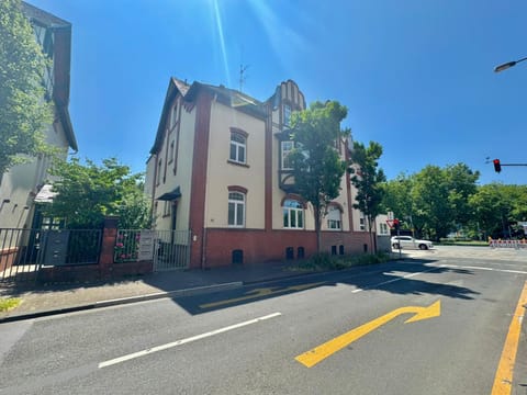 Property building, Street view