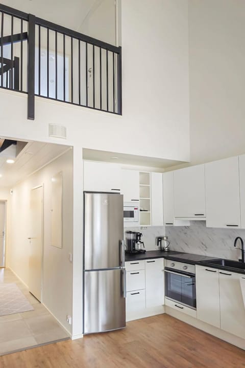 Kitchen or kitchenette, oven, stove