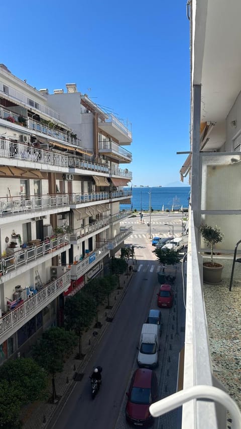 Property building, Neighbourhood, View (from property/room), Balcony/Terrace, City view, Sea view, Street view, Location