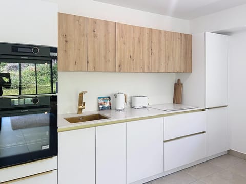 Juyette Apartment in Mouans-Sartoux