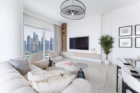 Living room, Seating area, Evening entertainment