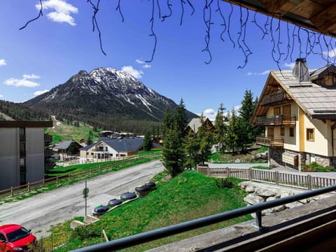 Duplex vue panoramique Proche pistes Garage prive Apartment in Montgenèvre